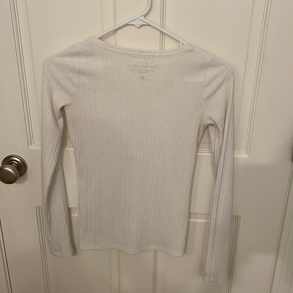 Button up shirt - Picture 2 of 3